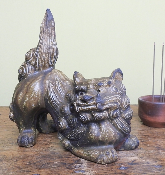 Bizen-yaki Lion