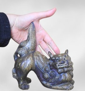 Bizen-yaki Lion