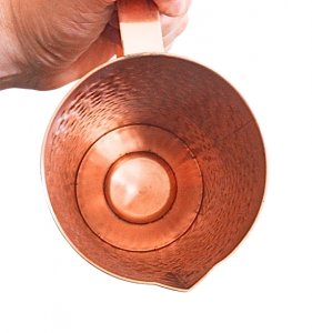 Copper jug hammered (1.5 litres)