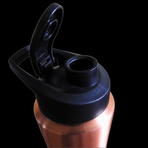 Koperen drinkfles met Yggdrasil gravure & drinkdop (850 ml)