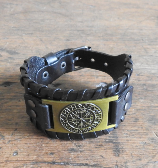 Leather bracelet Vegvisir