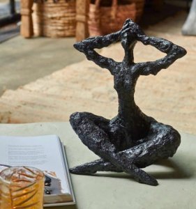 Mae sculptuur, abstract vrouwelijk beeld