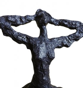 Mae sculptuur, abstract vrouwelijk beeld