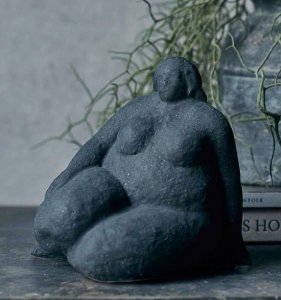 Rolinda keramische sculptuur