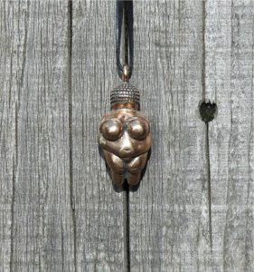 Venus van Willendorf bronzen hangertje (replica)