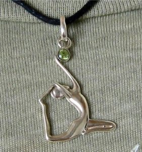 Yoga pendant Dove (925 silver)